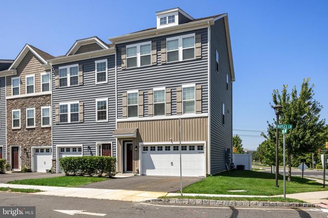 2 NAPLES LN, Mount Laurel, NJ 08054