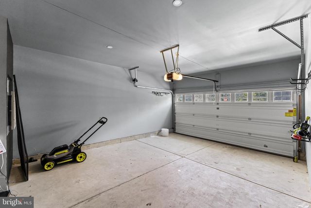 2 NAPLES LN, Mount Laurel, NJ 08054