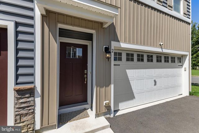 2 NAPLES LN, Mount Laurel, NJ 08054
