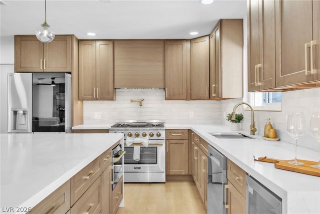 3485 Shamrock Avenue, Las Vegas, NV 89120