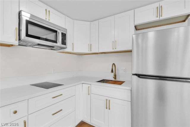 3485 Shamrock Avenue, Las Vegas, NV 89120