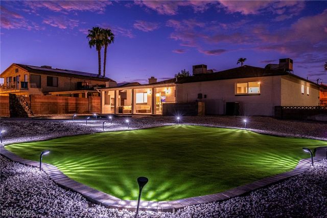 3485 Shamrock Avenue, Las Vegas, NV 89120