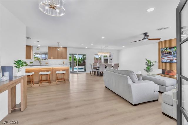 3485 Shamrock Avenue, Las Vegas, NV 89120