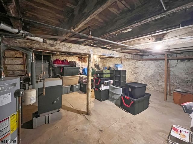 33 Cedar Aly, Phillipsburg Town, NJ 08865