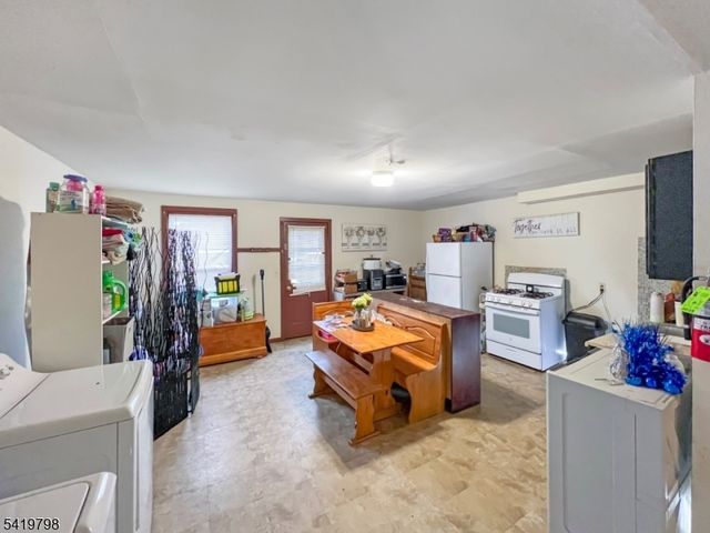 33 Cedar Aly, Phillipsburg Town, NJ 08865