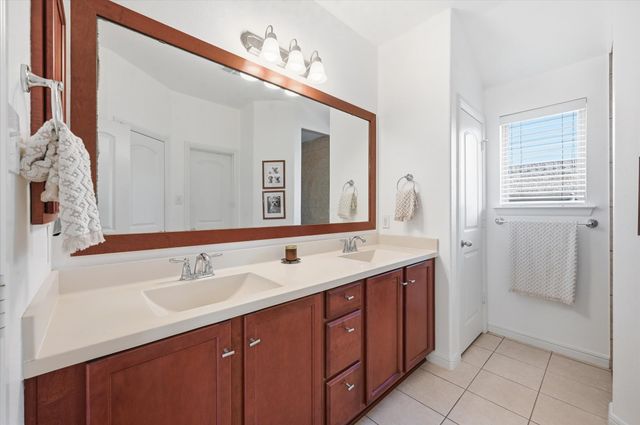 421 Foxcraft Drive, Fort Worth, TX 76131