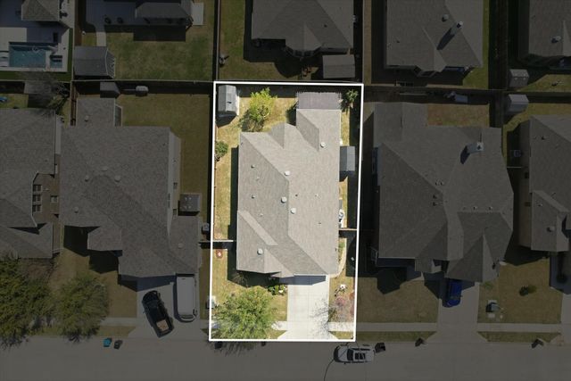 421 Foxcraft Drive, Fort Worth, TX 76131