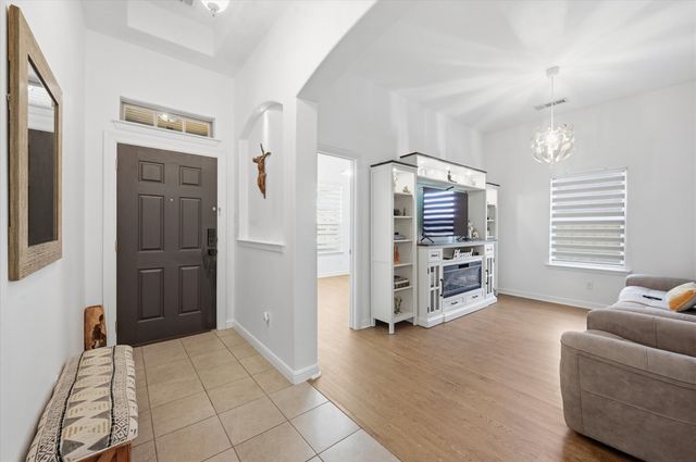 421 Foxcraft Drive, Fort Worth, TX 76131