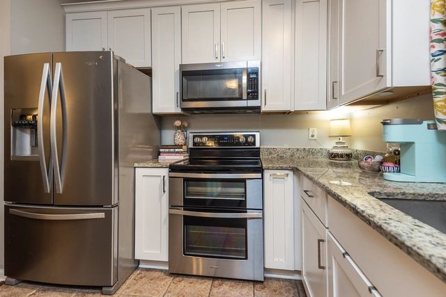 1174 E ISLAND PL, Memphis, TN 38103