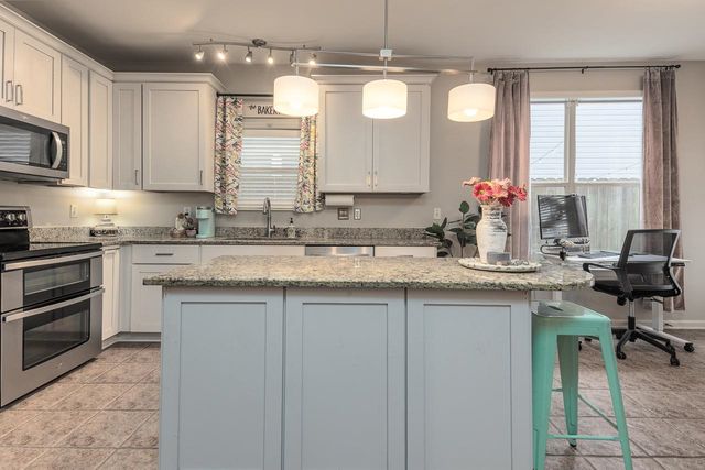 1174 E ISLAND PL, Memphis, TN 38103