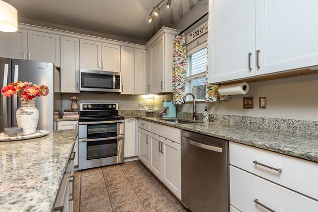 1174 E ISLAND PL, Memphis, TN 38103