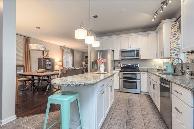 1174 E ISLAND PL, Memphis, TN 38103