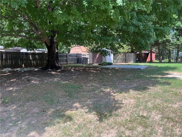509 Robinhood Road, Reidsville, NC 27320