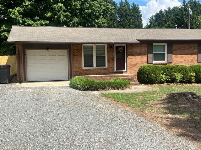 509 Robinhood Road, Reidsville, NC 27320