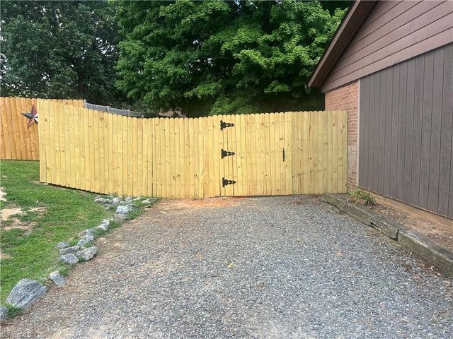 509 Robinhood Road, Reidsville, NC 27320