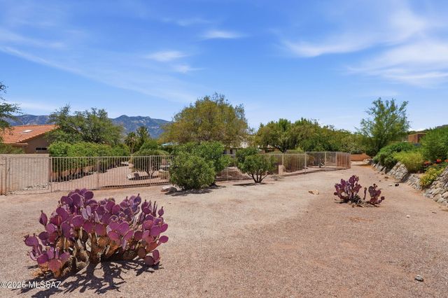 63810 E Canyon Side Court, Tucson, AZ 85739