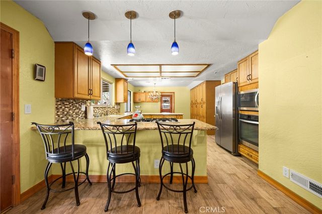 902 Searchlight Ranch Road, Acton, CA 93510