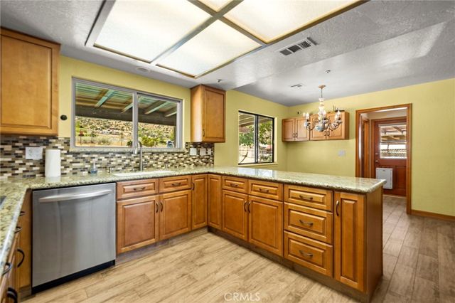 902 Searchlight Ranch Road, Acton, CA 93510