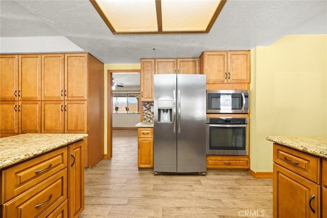 902 Searchlight Ranch Road, Acton, CA 93510