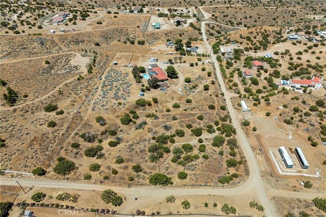 902 Searchlight Ranch Road, Acton, CA 93510