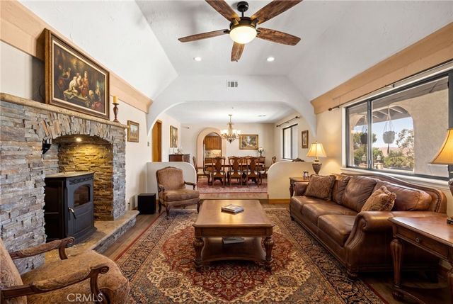 902 Searchlight Ranch Road, Acton, CA 93510