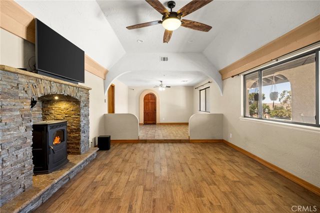 902 Searchlight Ranch Road, Acton, CA 93510
