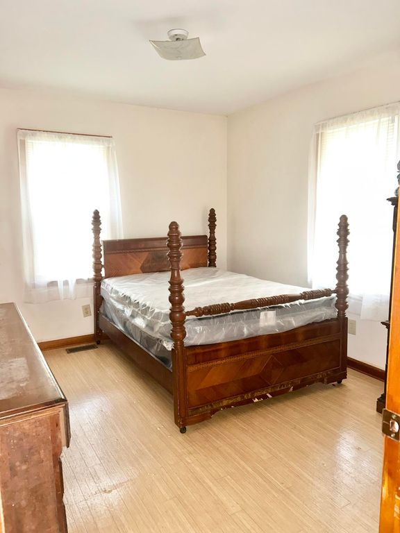 Image 10 of property listing at 4304 Alex Harvin Highway, Manning, SC 29102