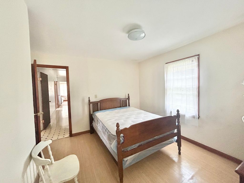 Image 13 of property listing at 4304 Alex Harvin Highway, Manning, SC 29102