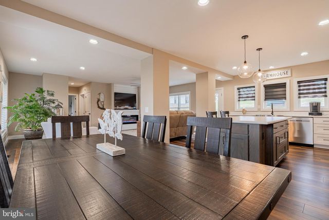 4723 SMITH CREEK RD, New Market, VA 22844