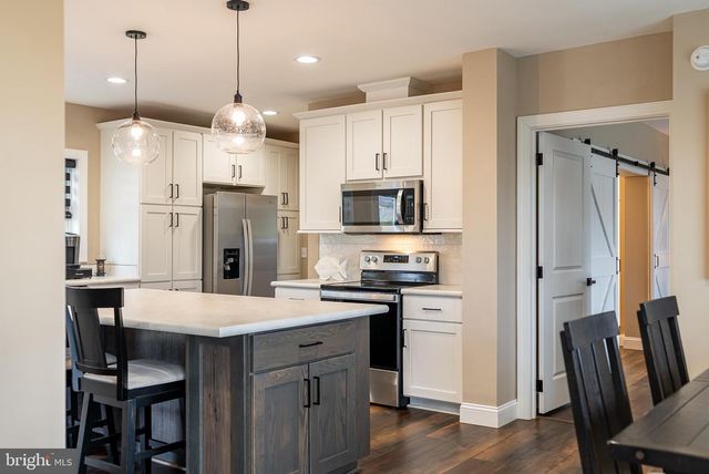 4723 SMITH CREEK RD, New Market, VA 22844