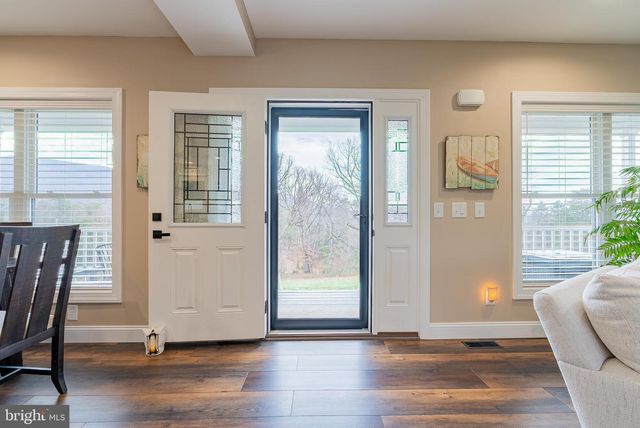 4723 SMITH CREEK RD, New Market, VA 22844