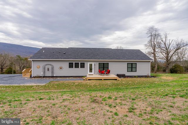 4723 SMITH CREEK RD, New Market, VA 22844