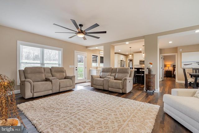 4723 SMITH CREEK RD, New Market, VA 22844