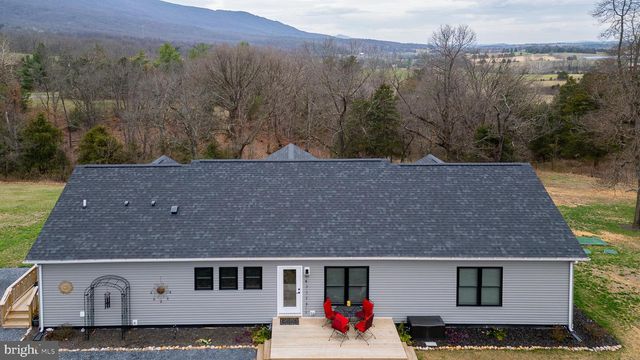 4723 SMITH CREEK RD, New Market, VA 22844