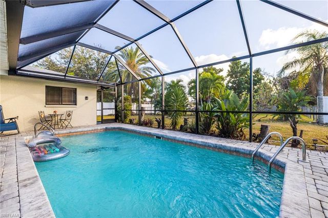 1302 SE 18th ST, Cape Coral, FL 33990