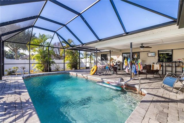 1302 SE 18th ST, Cape Coral, FL 33990