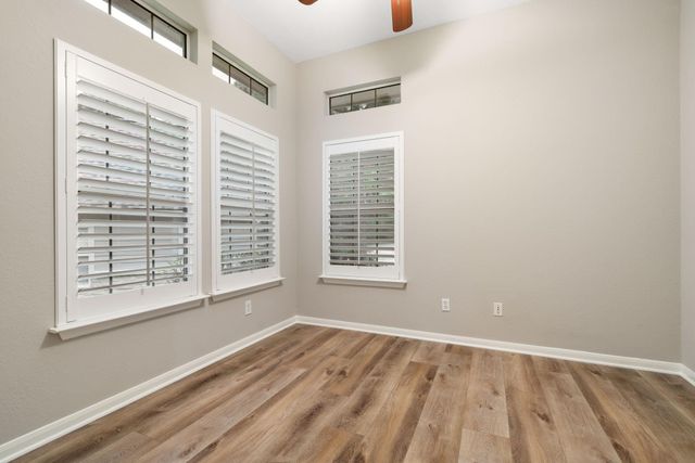 151 E Greenhill Terrace Place, The Woodlands, TX 77382