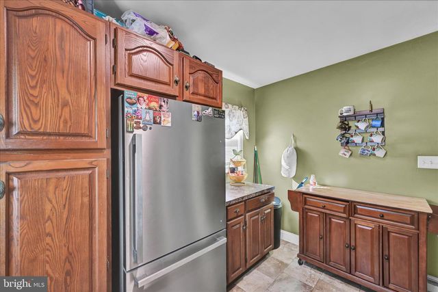 108 E PENN ST, Lenhartsville, PA 19534