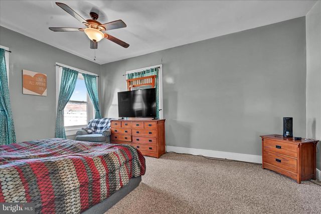 108 E PENN ST, Lenhartsville, PA 19534