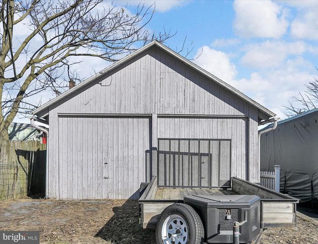 108 E PENN ST, Lenhartsville, PA 19534