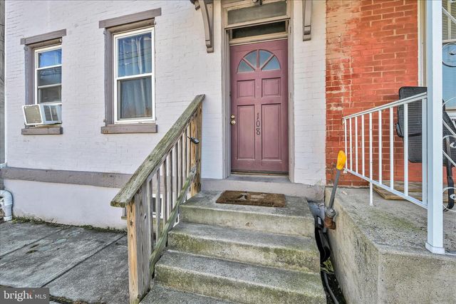 108 E PENN ST, Lenhartsville, PA 19534