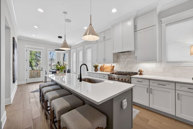 921A Woodmont Blvd, Nashville, TN 37204