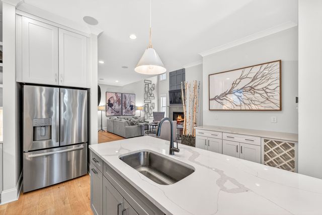 921A Woodmont Blvd, Nashville, TN 37204