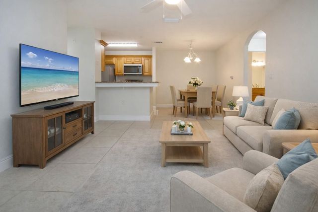 8926 MANOR LOOP 107, Lakewood Ranch, FL 34202