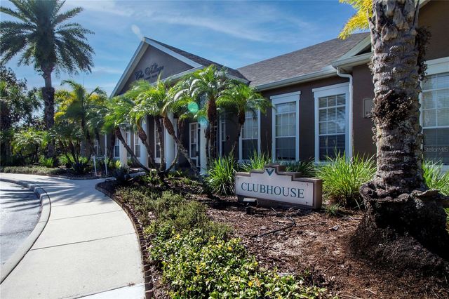 8926 MANOR LOOP 107, Lakewood Ranch, FL 34202