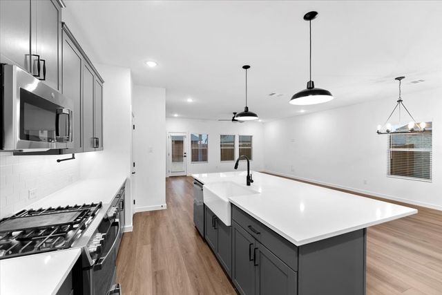 515 Meadowlark Drive, Van Alstyne, TX 75495