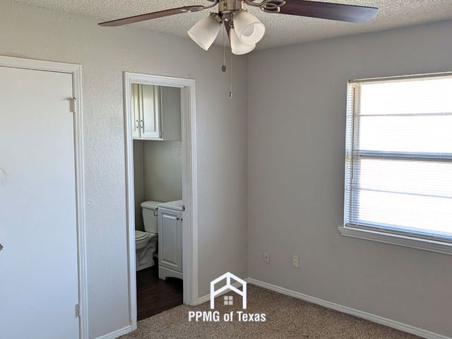 2625 Putnam Street, Fort Worth, TX 76112