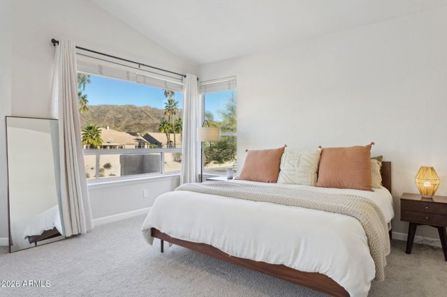 16032 S 1ST Street, Phoenix, AZ 85048