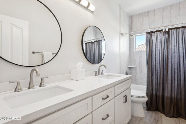 16032 S 1ST Street, Phoenix, AZ 85048