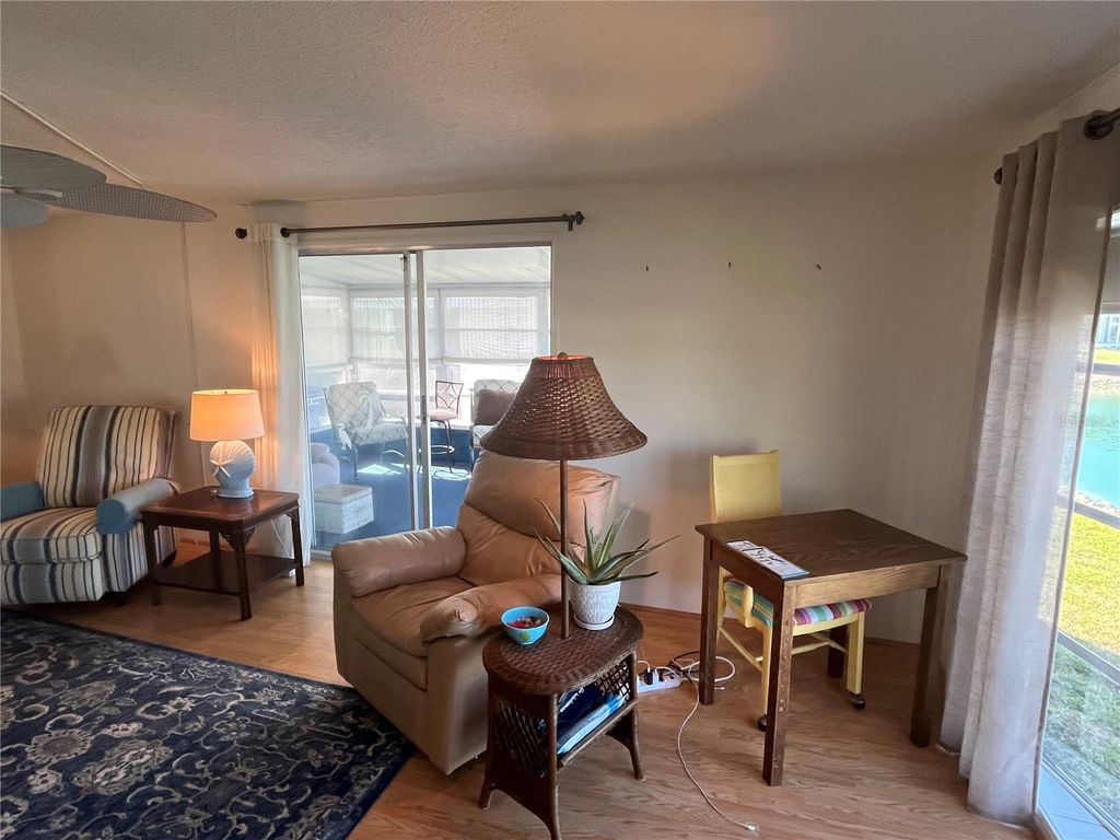 Image 15 of property listing at 822 BAVENO DRIVE, Venice, FL 34285